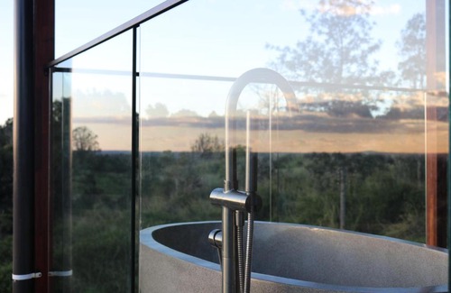 Neumgna Villa | The Firebreak