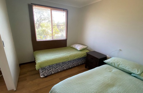 Ledge Point Apartment | The Fish Bowl central to everything Ledge Point