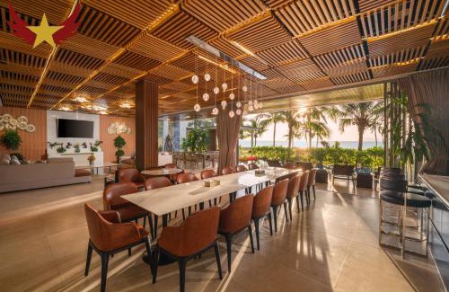Ngu Hanh Son Villa | The Five Stars Villa 8 Bedrooms Beachfront
