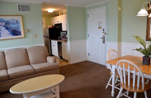 North End Hotel | The Flanders Hotel