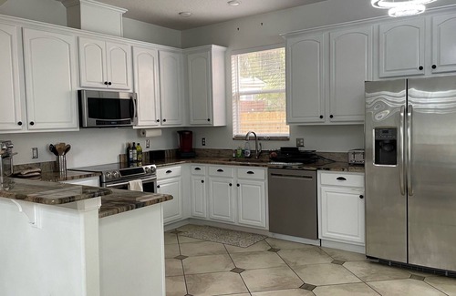 Vista East House | The Floral Cove…Family Friendly 15 mins from MCO airportn 20 mins from Disney