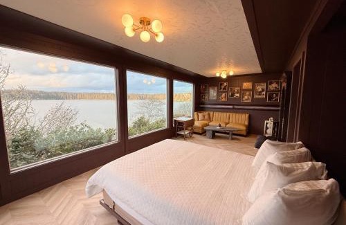 Dunes City Hotel | The Florentine Waterfront Hotel
