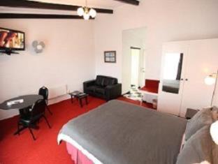 Port Arthur Hotel | The Fox and Hounds Historic Hotel