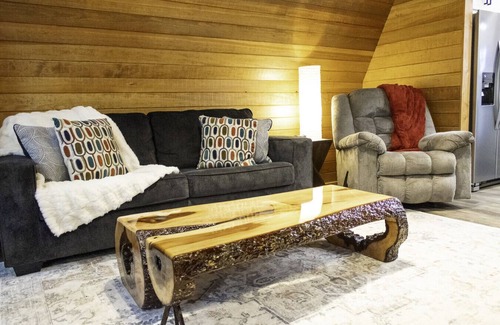 Jones Mills Cabin | The Fox Hill Cabin: Where Country Charm Meets Town Convenience!