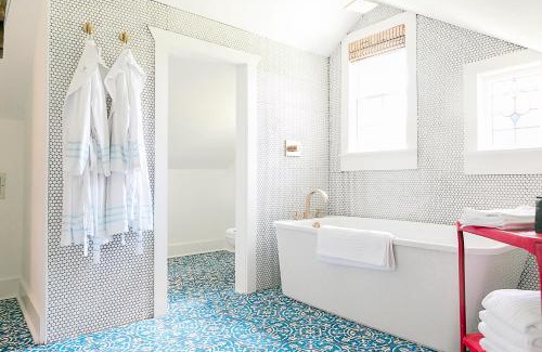 Round Top House | The Frenchie