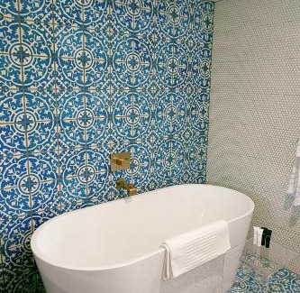 Round Top House | The Frenchie