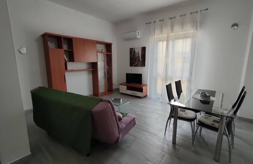 Assemini Apartment | The Friend's House I
