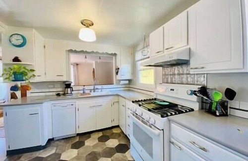 Friendly House | The Friendly Cottage