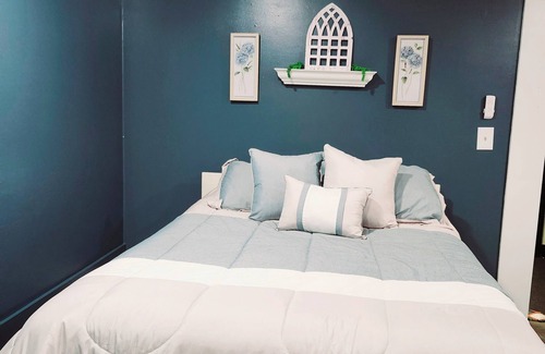 Mount Vernon Bed & Breakfast | The Fry Guest House Bed & Breakfast
