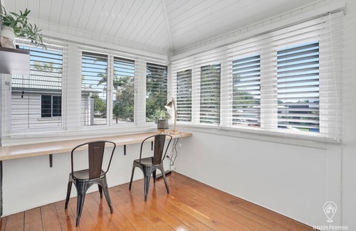 Bungalow Apartment | The Gallery - Stylish City-Fringe Apartment with Outdoor Living & Office Space