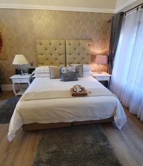 Komani Hotel | The Gallery