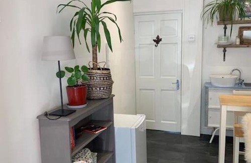 Glastonbury Apartment | The Garage Getaway