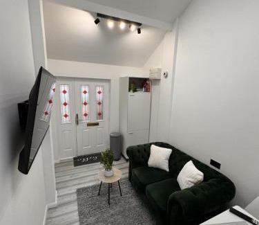 Castle Bromwich Apartment | The Garage Guest House