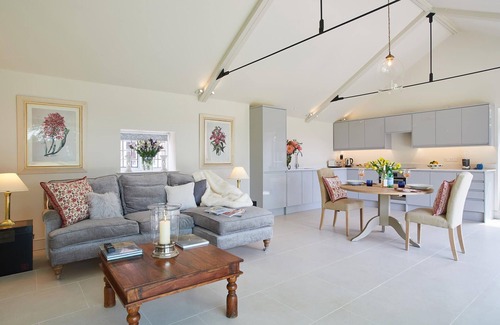 Banningham House | The Garden House - Luxurious bolthole for two in a peaceful Norfolk village
