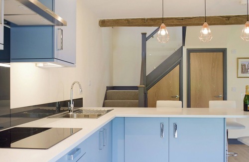 Bridgnorth Cottage | The Garden Room at Eudon George