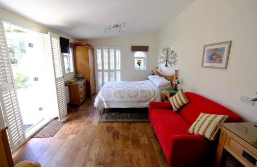Martlesham Heath Apartment | The Garden Room
