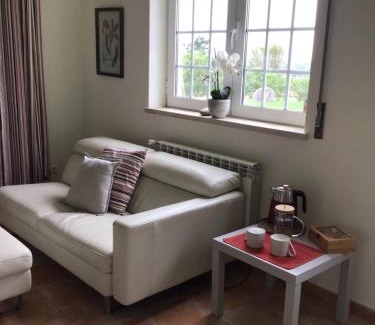 Bombarral Apartment | The Garden Room