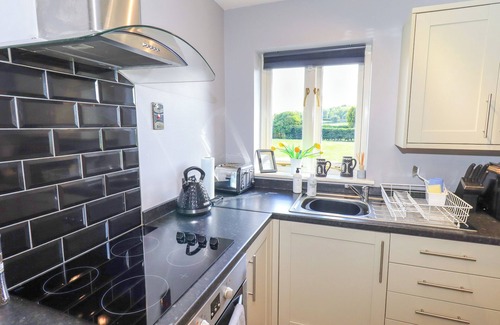 Low Newton Cottage | THE GARDEN SUITE AT FIDDLER HALL BARN, romantic in Newby Bridge