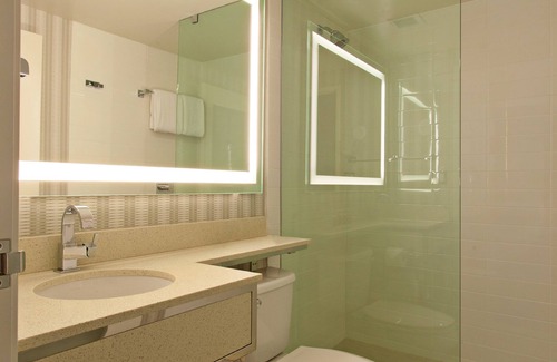 North Hollywood Hotel | The Garland
