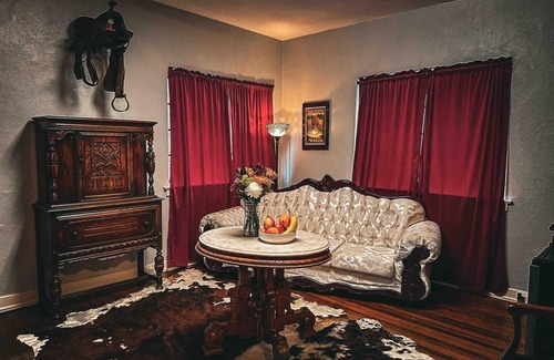 Ponca City Cottage | The Gatehouse Cottage-Ponca Cityn