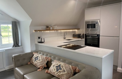 Llandudno Junction House | THE GATEKEEPERS COTTAGE - SKERRY VORE in Llandudno Junction