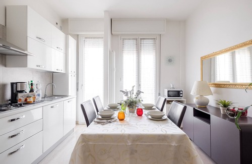 Historic Center Apartment | THE GATEWAY- Apartment in the Historical City Center of Bologna
