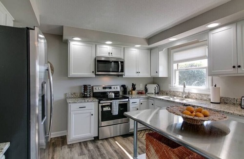 Clarksville House | The Gathering Place at Hilltop Acres