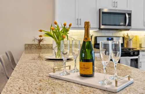Gainesville House | The Gator Grove Retreat