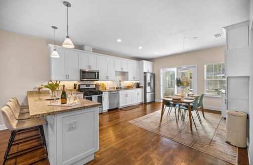 Gainesville House | The Gator Grove Retreat
