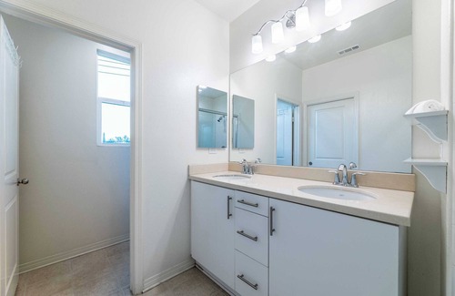 Mount Wilson House | The Gem on Mcculloch Ave #41372