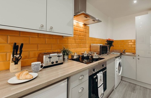 Halifax Apartment | The Gentleman Jack Apartment 215