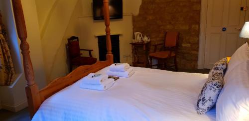 Brailes Hotel | The George Inn