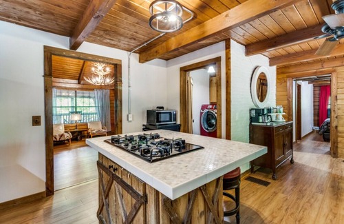 Denison Cabin | The Getaway Cabin, near Lake Texoma