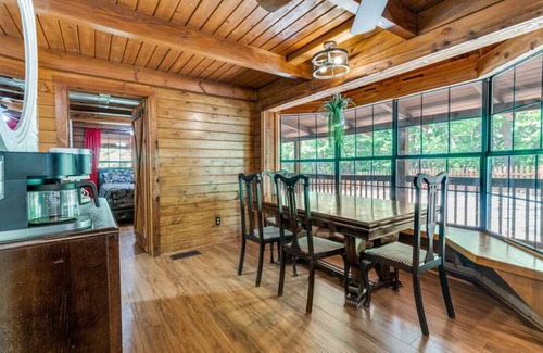 Denison Cabin | The Getaway Cabin, near Lake Texoma