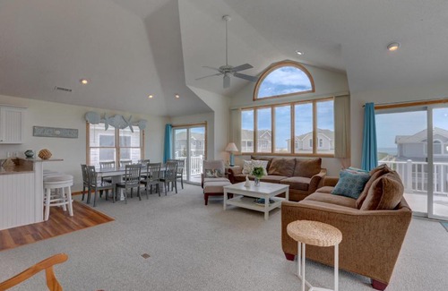 Ocean Sands House | The Getaway OL14