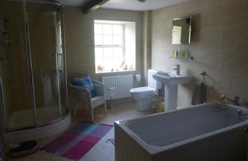 Fourstones Bed & Breakfast | The Gin Gan