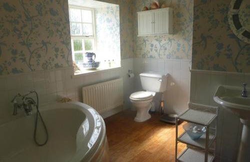 Fourstones Bed & Breakfast | The Gin Gan