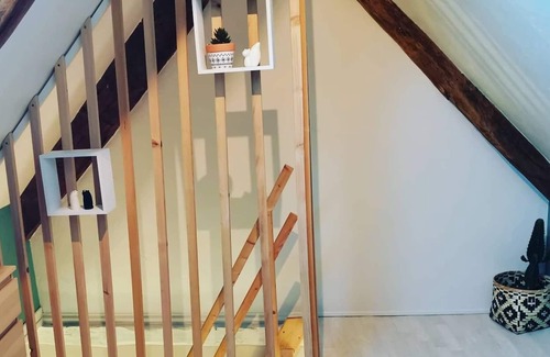 Villeneuve d'Aveyron House | The Girls' House
