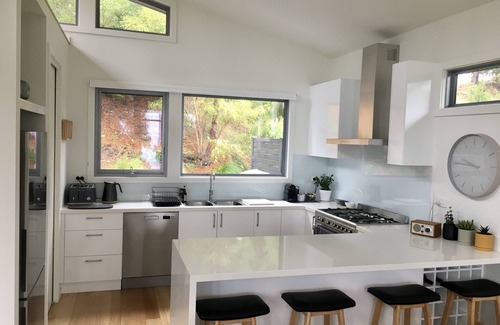 Wye River House | The Glasshouse - Contemporary modern design - perfect place to unwind