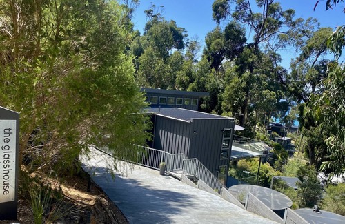 Wye River House | The Glasshouse - Contemporary modern design - perfect place to unwind