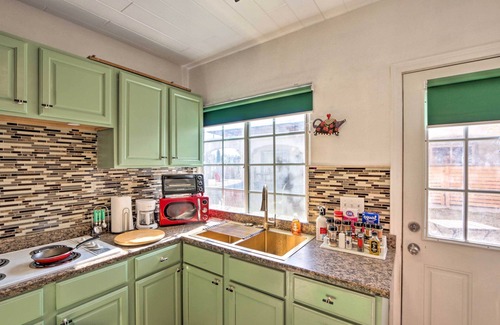 Las Vegas Apartment | 'The Goat Hut' Studio: 11 Mi to Las Vegas Strip!