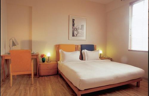 Wellington Pier Hotel | The Gordon House Hotel - Near Gateway Of India