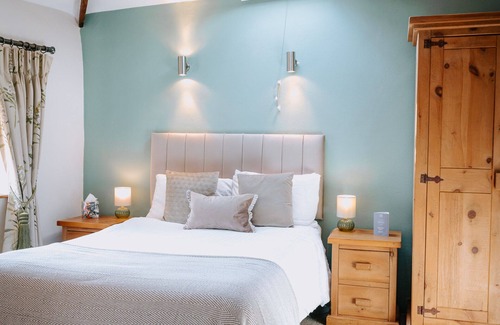 Everdon Bed & Breakfast | The Granary at Fawsley