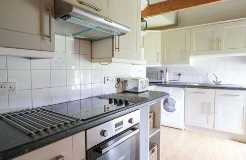 Cardigan Cottage | THE GRANARY, family friendly in Newport, Pembrokeshire