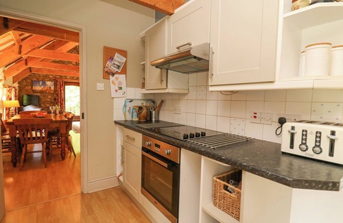 Cardigan Cottage | THE GRANARY, family friendly in Newport, Pembrokeshire