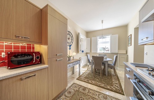 Thornford Cottage | The Granary - sleeps 2 guests in 1 bedroom