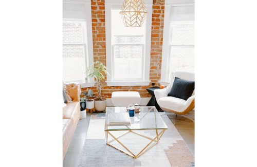 Sunnyside House | The Grand Chic: Wellness Bungalow