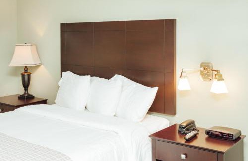 Regional District of Nanaimo Hotel | The Grand Hotel Nanaimo