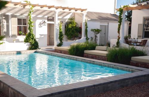 Robertson Hotel | The Grand Hotel Robertson