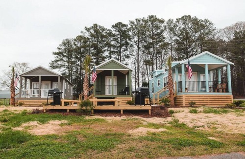 Cropwell Cabin | The Grande II · Tiny Home on Logan Martin Lake